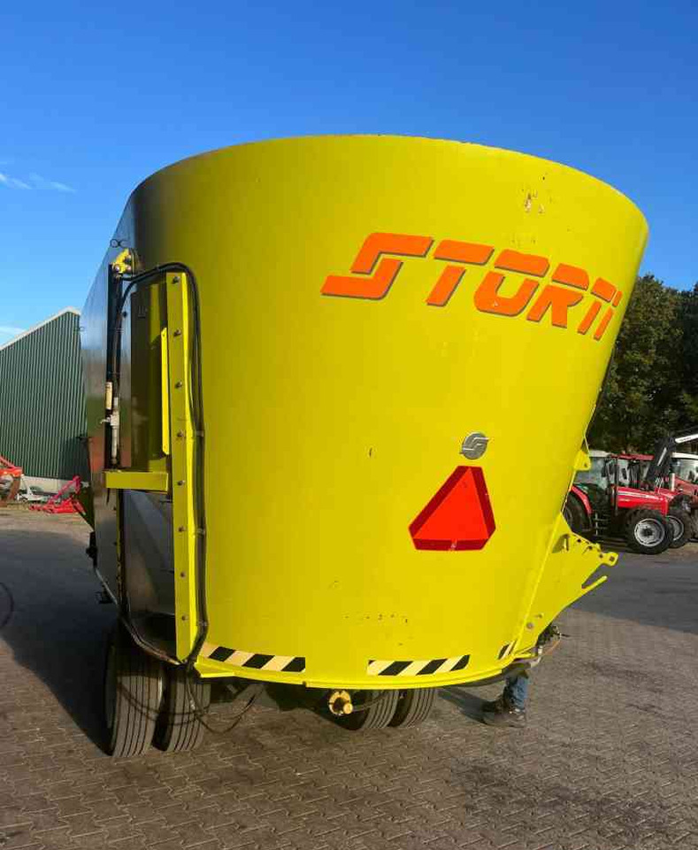 Storti Dunker T2 180 - Futtermischwagen: das Bild 3 Storti Dunker T2 180 - Futtermischwagen: das Bild 3