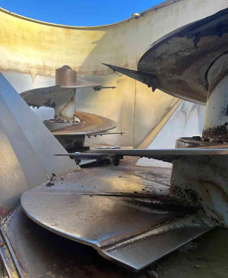 Storti Dunker T2 180 - Futtermischwagen: das Bild 4 Storti Dunker T2 180 - Futtermischwagen: das Bild 4