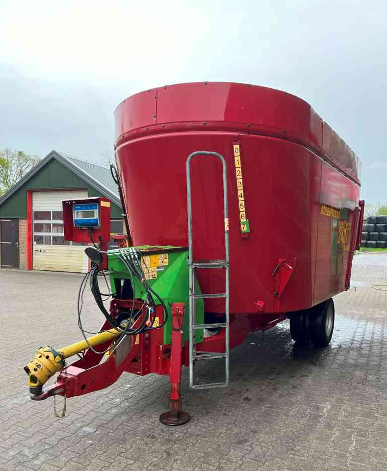 Strautmann Verti-Mix 2401 Voermengwagen, voerwagen, mixer, voermachines - Futtermischwagen: das Bild 4 Strautmann Verti-Mix 2401 Voermengwagen, voerwagen, mixer, voermachines - Futtermischwagen: das Bild 4