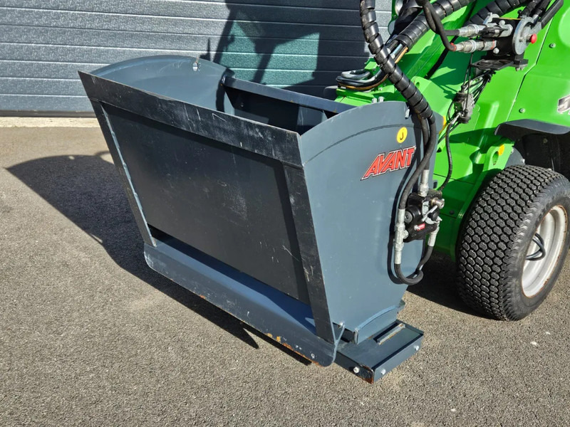 Avant 900 Zand- en zoutstrooier - Anbauteil für Landmaschine: das Bild 3 Avant 900 Zand- en zoutstrooier - Anbauteil für Landmaschine: das Bild 3