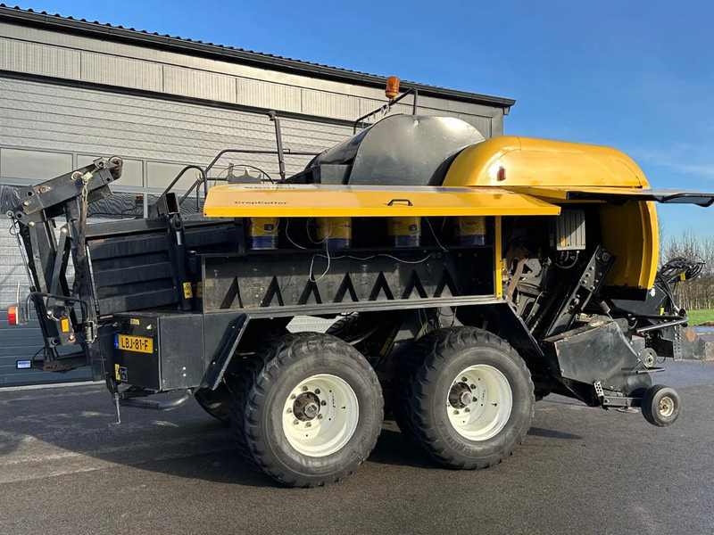 Landmaschine New Holland BB9060 CropCutter: das Bild 11