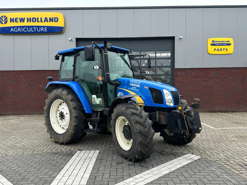 New Holland T5050 Hi-Lo Powershuttle - Traktor: das Bild 1 New Holland T5050 Hi-Lo Powershuttle - Traktor: das Bild 1