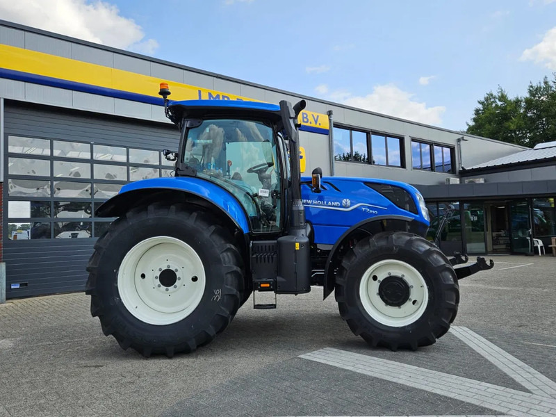 New Holland T7.210 Range command 50 km/h - Traktor: das Bild 2 New Holland T7.210 Range command 50 km/h - Traktor: das Bild 2