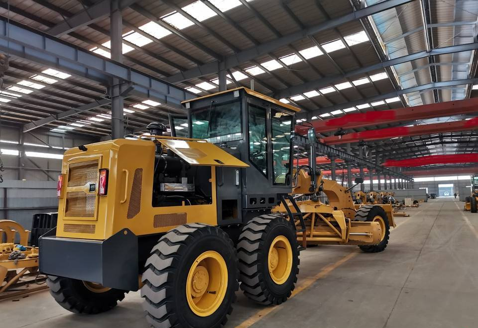 NEW MAXUS Cummins Road Grader Warranty up to 10 Years НОВА дорожня рівнялка MAXUS Cummins Гарантія до 10 Років NOWA równiarka drogowa MAXUS Cummins Gwarancja do 10 LAT - Grader: das Bild 3 NEW MAXUS Cummins Road Grader Warranty up to 10 Years НОВА дорожня рівнялка MAXUS Cummins Гарантія до 10 Років NOWA równiarka drogowa MAXUS Cummins Gwarancja do 10 LAT - Grader: das Bild 3
