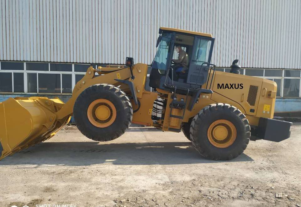 NEW MAXUS Steyr 16 TON Wheel Loader Warranty up to 10 YEARS НОВА Копарка колісна MAXUS Steyr 16 ТОН Гарантія до 10 РОКІВ NOWA Ładowarka Kołowa MAXUS Steyr 16 TON Gwarancja do 10 LAT - Radlader: das Bild 5 NEW MAXUS Steyr 16 TON Wheel Loader Warranty up to 10 YEARS НОВА Копарка колісна MAXUS Steyr 16 ТОН Гарантія до 10 РОКІВ NOWA Ładowarka Kołowa MAXUS Steyr 16 TON Gwarancja do 10 LAT - Radlader: das Bild 5