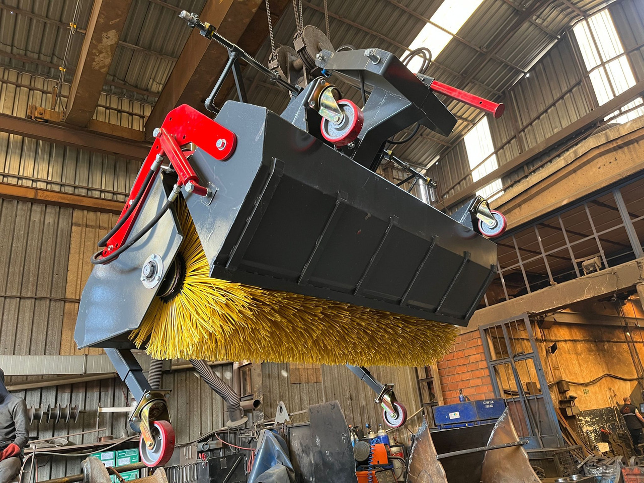 Bobcat - Kehrbesen für Kommunal-/ Sonderfahrzeug: das Bild 3 Bobcat - Kehrbesen für Kommunal-/ Sonderfahrzeug: das Bild 3