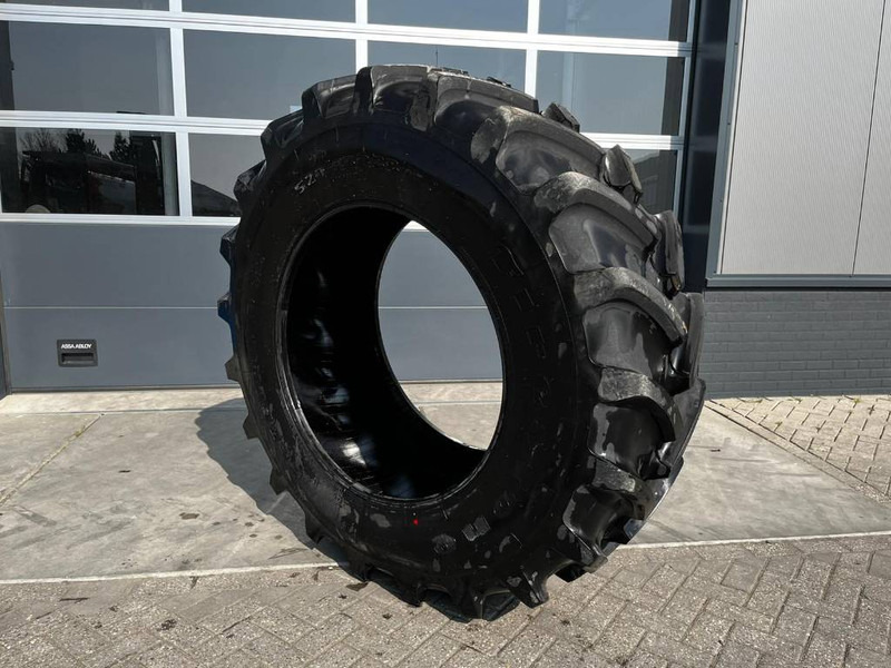 Firestone 520/85 R38 Performer 85 - Felgen und Reifen für Landmaschine: das Bild 5 Firestone 520/85 R38 Performer 85 - Felgen und Reifen für Landmaschine: das Bild 5