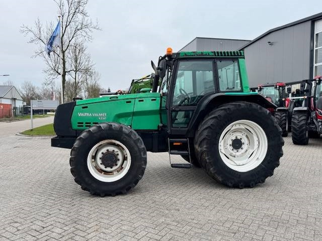Valtra 8350 Hitech - Traktor: das Bild 1 Valtra 8350 Hitech - Traktor: das Bild 1
