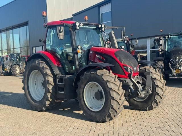 Valtra N134 Hitech - Traktor: das Bild 2 Valtra N134 Hitech - Traktor: das Bild 2