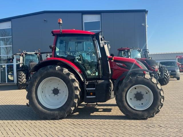 Valtra N134 Hitech - Traktor: das Bild 5 Valtra N134 Hitech - Traktor: das Bild 5