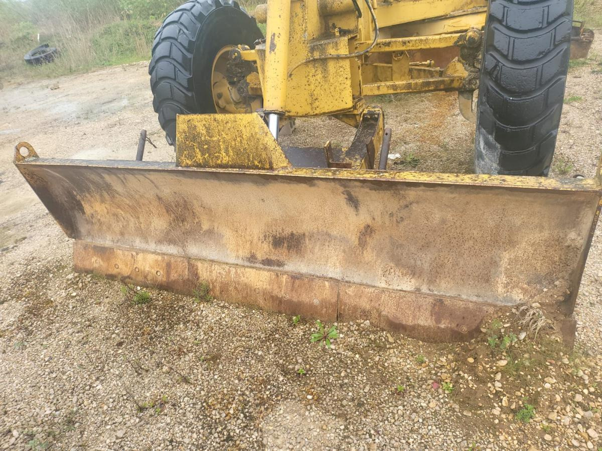 Grader Caterpillar 140G: das Bild 9