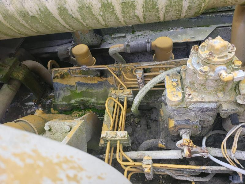 Radlader Caterpillar 988B: das Bild 13