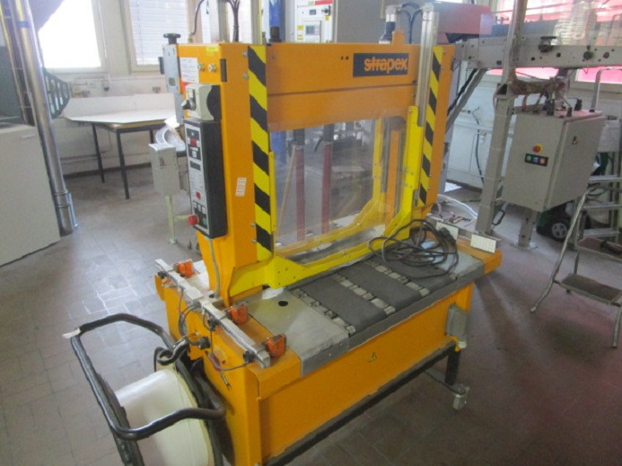 BANDEROLIERMASCHINE STRAPEX SMG 50 - Verpackungsmaschine: das Bild 3 BANDEROLIERMASCHINE STRAPEX SMG 50 - Verpackungsmaschine: das Bild 3