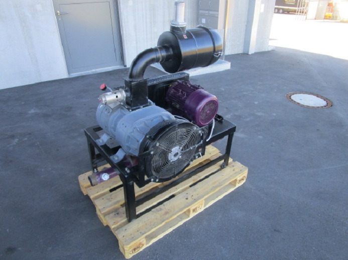 BARRATI VAKUUMPUMPE MIT GESTELL MIT ANSAUGFILTER UND SCHALLDÄMPFER - Verpackungsmaschine: das Bild 2 BARRATI VAKUUMPUMPE MIT GESTELL MIT ANSAUGFILTER UND SCHALLDÄMPFER - Verpackungsmaschine: das Bild 2