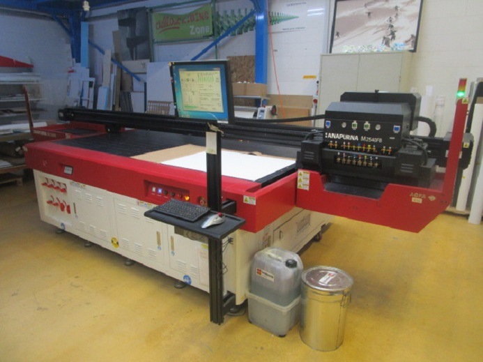 FLACHBETT-UV-GROSSFORMATDRUCKER AGFA ANAPURNA M2540 FB - Druckmaschine: das Bild 1 FLACHBETT-UV-GROSSFORMATDRUCKER AGFA ANAPURNA M2540 FB - Druckmaschine: das Bild 1