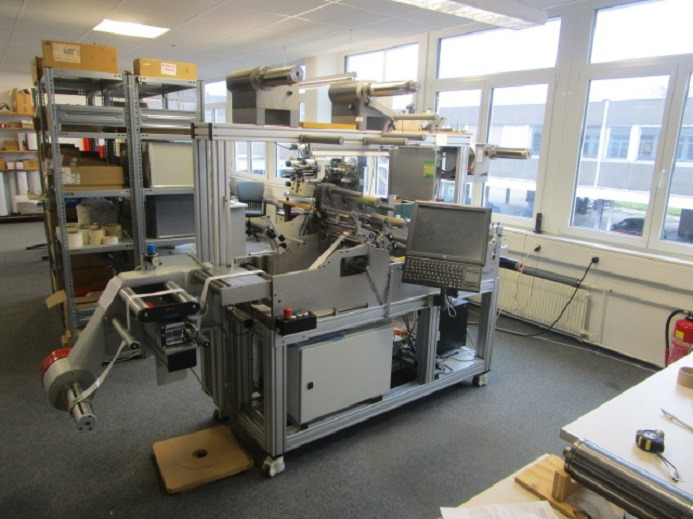 THERMOTRANSFER DRUCKSYSTEM MIT STANZE MPRINT MORLOCK LP 2000 (Drucken, Kaschieren, Stanzen) - Druckmaschine: das Bild 4 THERMOTRANSFER DRUCKSYSTEM MIT STANZE MPRINT MORLOCK LP 2000 (Drucken, Kaschieren, Stanzen) - Druckmaschine: das Bild 4