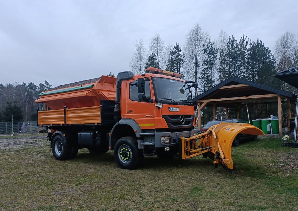 Mercedes-Benz Axor 1824 - Schneeräumfahrzeug: das Bild 5 Mercedes-Benz Axor 1824 - Schneeräumfahrzeug: das Bild 5