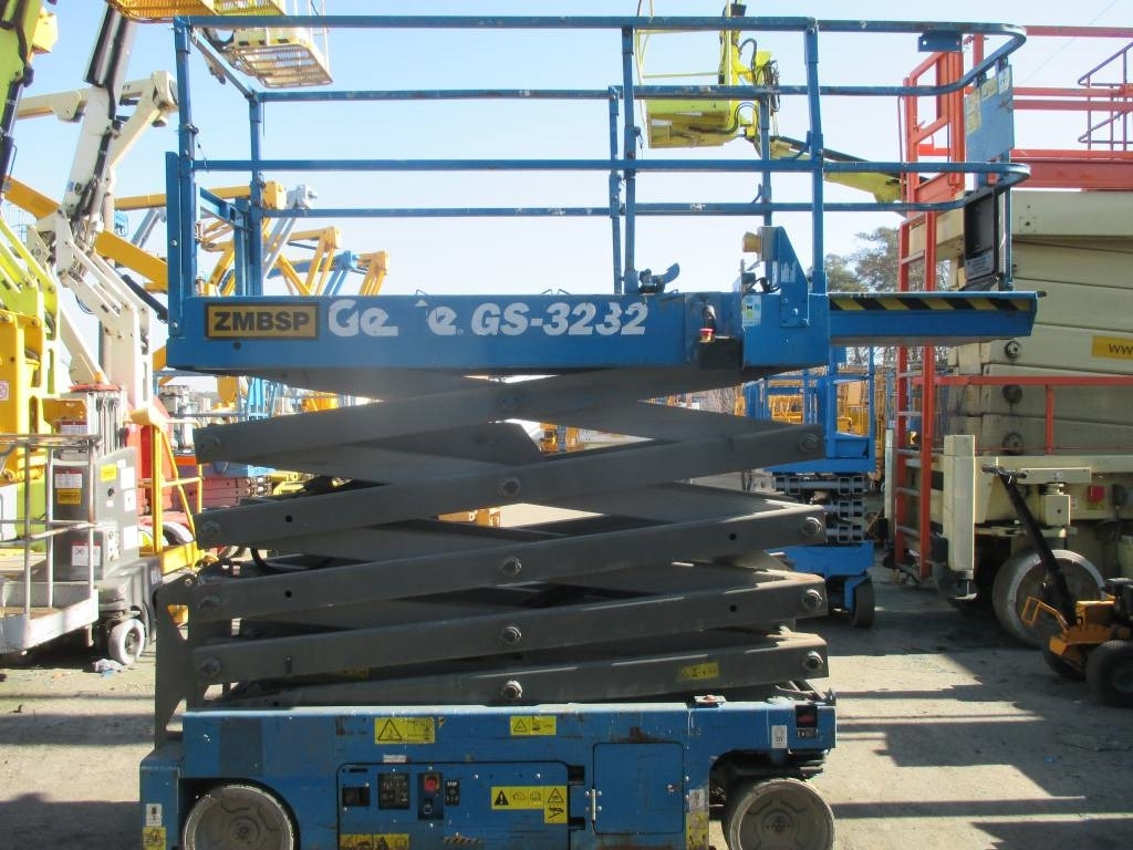 Genie GS 3232 - Scherenbühne: das Bild 5 Genie GS 3232 - Scherenbühne: das Bild 5
