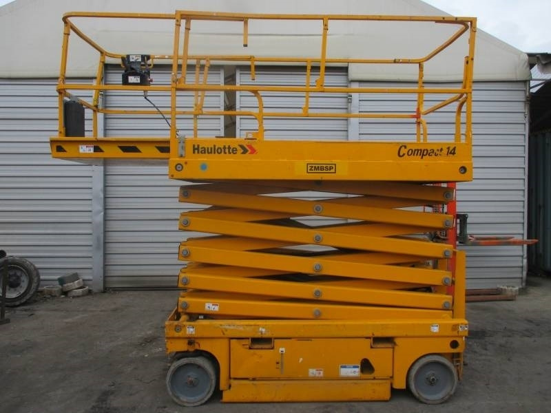 Haulotte Compact 14 - Scherenbühne: das Bild 1 Haulotte Compact 14 - Scherenbühne: das Bild 1