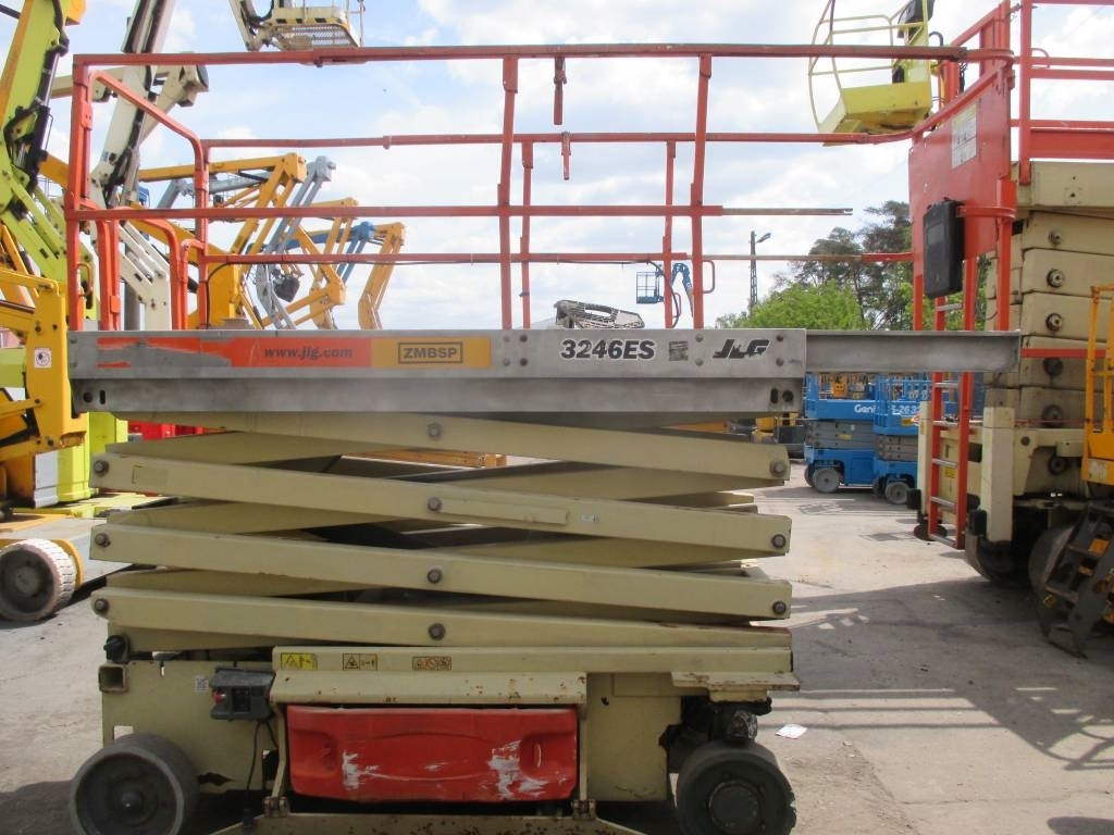 JLG 3246 ES - Scherenbühne: das Bild 5 JLG 3246 ES - Scherenbühne: das Bild 5