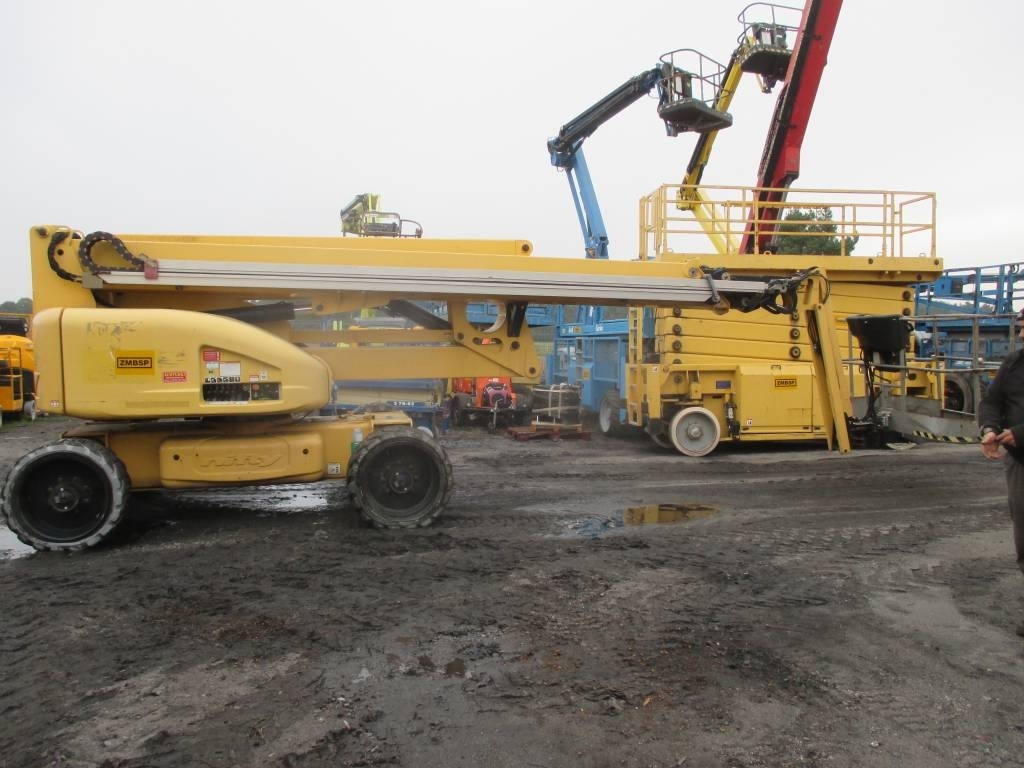 Niftylift HR 28 HYBRID - Gelenkarmbühne: das Bild 2 Niftylift HR 28 HYBRID - Gelenkarmbühne: das Bild 2