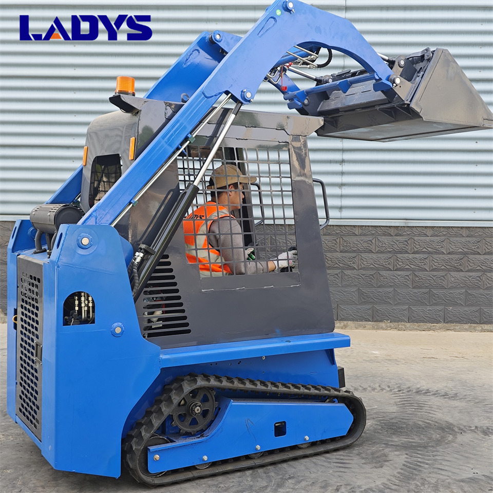 LADYS LADYS LA670 Mini Small Skid Steer Loader Compact Track Diesel Mini Skid Steer Loader For Sale With Small Mini Skid Steer Attachments 4 In 1 Bucket - Kompaktlader: das Bild 3 LADYS LADYS LA670 Mini Small Skid Steer Loader Compact Track Diesel Mini Skid Steer Loader For Sale With Small Mini Skid Steer Attachments 4 In 1 Bucket - Kompaktlader: das Bild 3