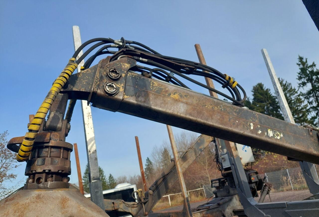 Holztransporter, Autokran Scania G480: das Bild 18