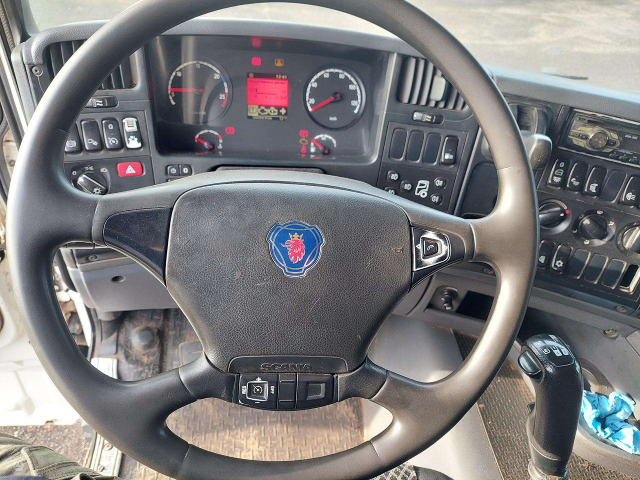 Holztransporter, Autokran Scania G480: das Bild 28