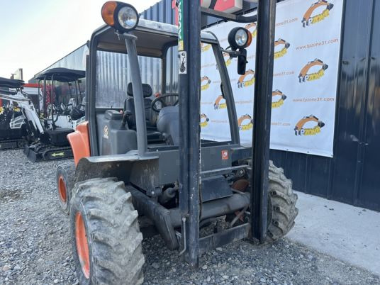 Ausa C200HX4 4X4 à 17900 € HT - Geländestapler: das Bild 5 Ausa C200HX4 4X4 à 17900 € HT - Geländestapler: das Bild 5