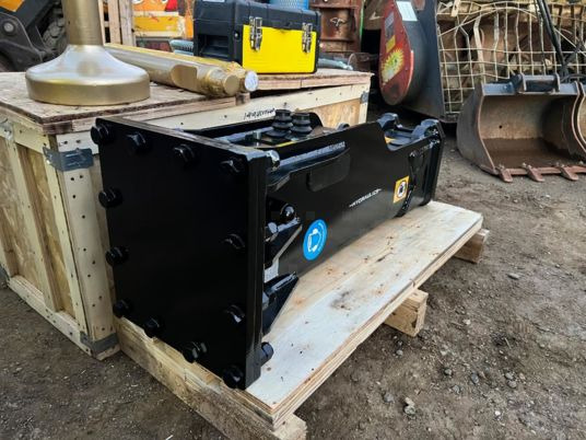 BRH pour pelle de 11T à 16T - Hydraulikhammer: das Bild 4 BRH pour pelle de 11T à 16T - Hydraulikhammer: das Bild 4