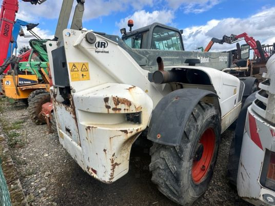 Bobcat T40170 17m à 27 500 € HT - Teleskoplader: das Bild 3 Bobcat T40170 17m à 27 500 € HT - Teleskoplader: das Bild 3