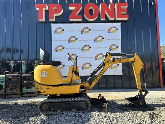 JCB 8008 à 7900 € HT - Minibagger: das Bild 1 JCB 8008 à 7900 € HT - Minibagger: das Bild 1