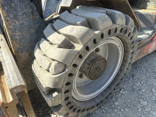 Manitou MSI35T à 12500 € HT - Dieselstapler: das Bild 5 Manitou MSI35T à 12500 € HT - Dieselstapler: das Bild 5