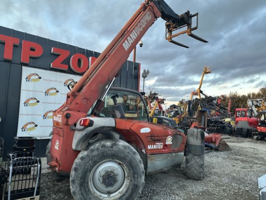 Manitou MT1030 à 24 500 € HT - Teleskoplader: das Bild 5 Manitou MT1030 à 24 500 € HT - Teleskoplader: das Bild 5