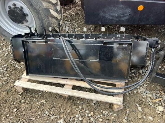 Rotavator / herse rotative pour chargeur - Bodenfräse: das Bild 3 Rotavator / herse rotative pour chargeur - Bodenfräse: das Bild 3