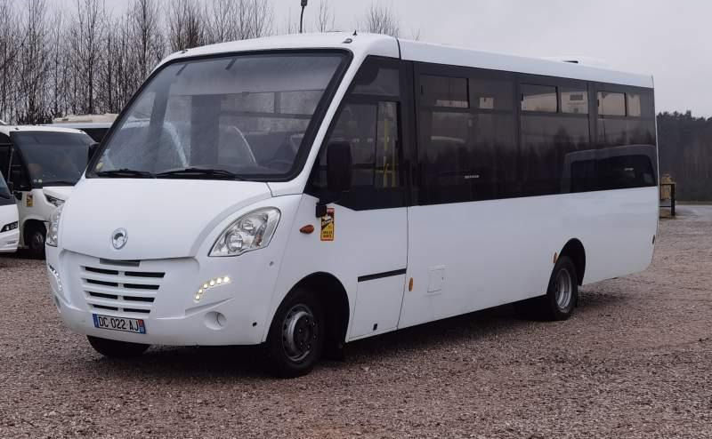 Iveco Kapena Thesi 34 EURO V *daily*wing*mediano - Überlandbus: das Bild 2 Iveco Kapena Thesi 34 EURO V *daily*wing*mediano - Überlandbus: das Bild 2