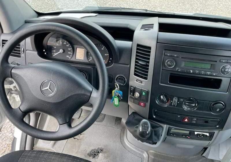Überlandbus Mercedes-Benz Sprinter 513: das Bild 6