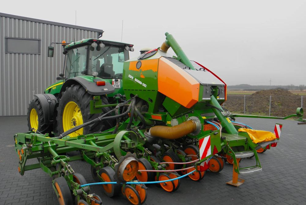 Amazone EDX 6000-2C Xpress 8 rzedowy, Nie Malowany, Stan Bardzo Dobry - Sämaschine: das Bild 5 Amazone EDX 6000-2C Xpress 8 rzedowy, Nie Malowany, Stan Bardzo Dobry - Sämaschine: das Bild 5