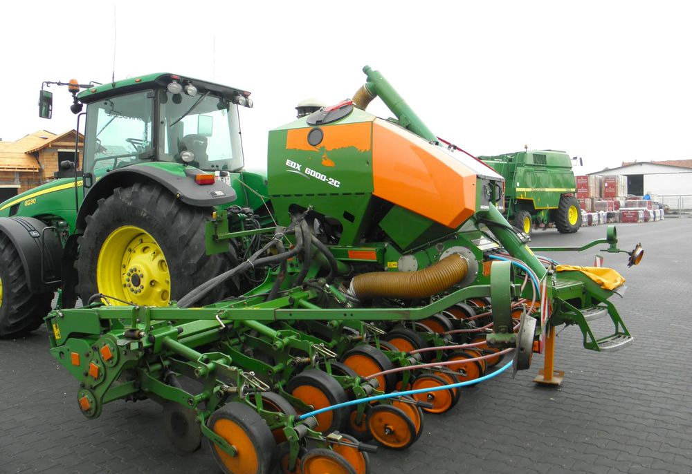 Amazone EDX 6000-2C Xpress 8 rzedowy, Nie Malowany, Stan Bardzo Dobry - Sämaschine: das Bild 4 Amazone EDX 6000-2C Xpress 8 rzedowy, Nie Malowany, Stan Bardzo Dobry - Sämaschine: das Bild 4