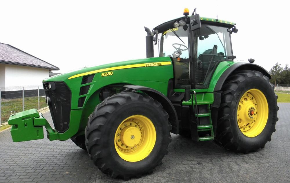 John Deere 8230 2009 Rok POWERSHIFT, Nie Malowany, Stan Bardzo Dobry - Traktor: das Bild 2 John Deere 8230 2009 Rok POWERSHIFT, Nie Malowany, Stan Bardzo Dobry - Traktor: das Bild 2