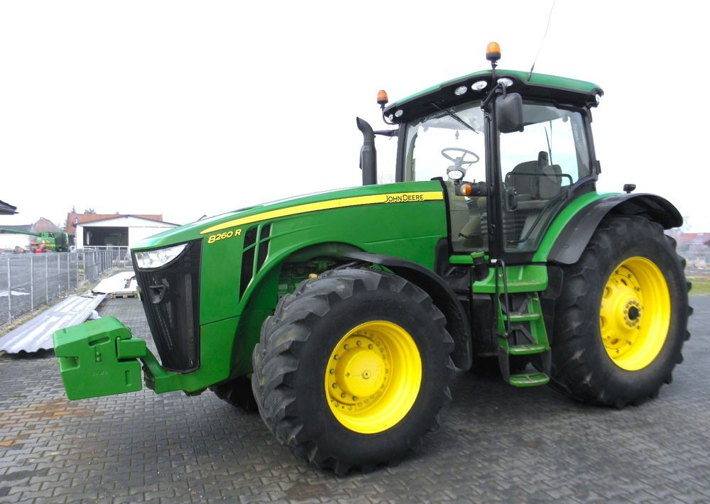 John Deere 8260R 2014 Rok, Skrzynia POWERSHIFT ,9200 mtg, Nie Malowany, Stan Idealny - Traktor: das Bild 5 John Deere 8260R 2014 Rok, Skrzynia POWERSHIFT ,9200 mtg, Nie Malowany, Stan Idealny - Traktor: das Bild 5