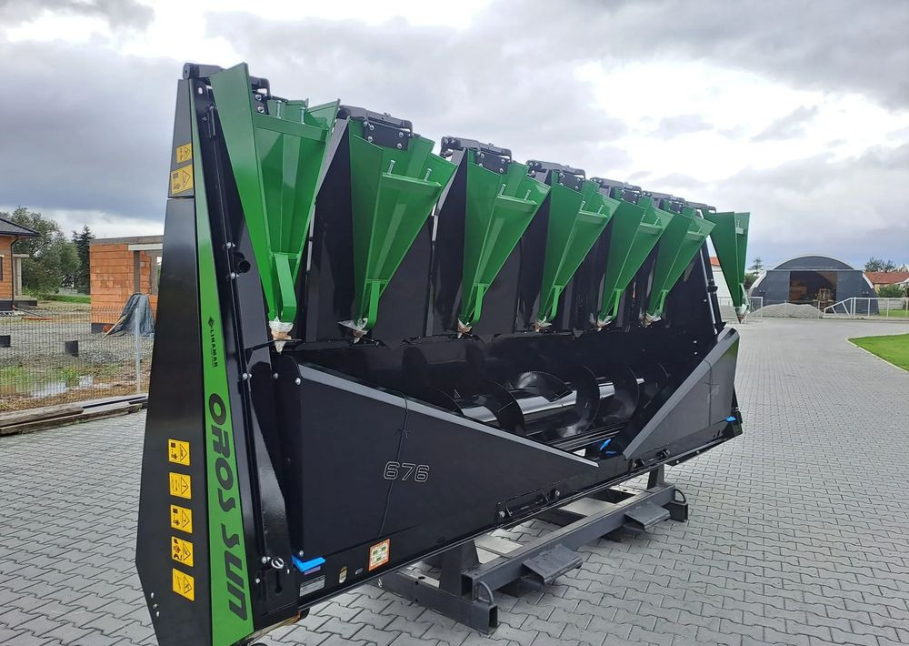 Oros Oros SUN 676 6 rzędowy, Nowe Przystawki do zbioru Słonecznika - Maschine für Sonnenblumenernte: das Bild 5 Oros Oros SUN 676 6 rzędowy, Nowe Przystawki do zbioru Słonecznika - Maschine für Sonnenblumenernte: das Bild 5