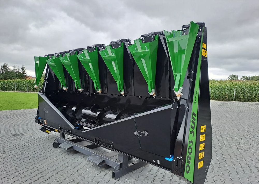 Oros Oros SUN 676 6 rzędowy, Nowe Przystawki do zbioru Słonecznika - Maschine für Sonnenblumenernte: das Bild 1 Oros Oros SUN 676 6 rzędowy, Nowe Przystawki do zbioru Słonecznika - Maschine für Sonnenblumenernte: das Bild 1