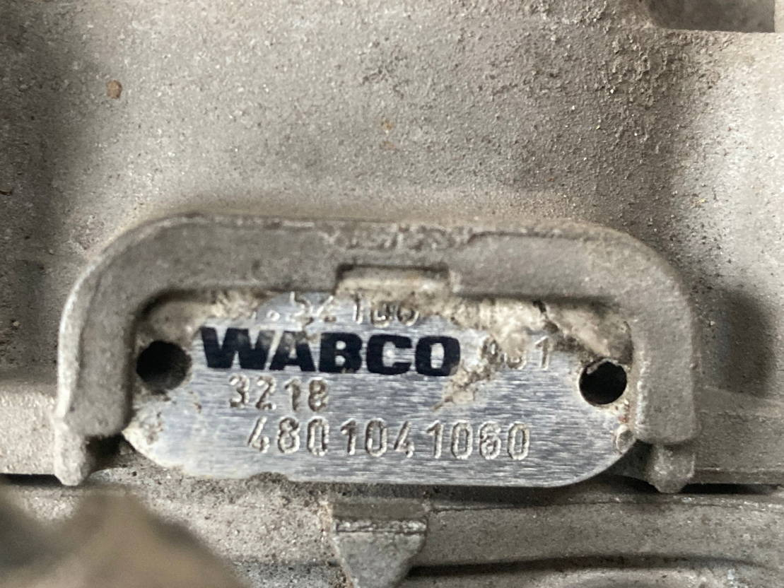 Wabco Wabco Bremse 4801041060 Ventil EBS 81521066071 Achsmodulator 81521066058 8 - Ersatzteile: das Bild 2 Wabco Wabco Bremse 4801041060 Ventil EBS 81521066071 Achsmodulator 81521066058 8 - Ersatzteile: das Bild 2
