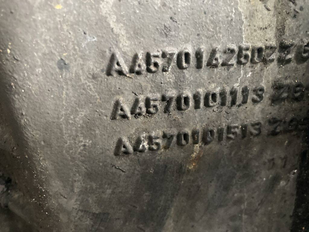 Mercedes-Benz Ölwanne Mercedes Motor OM 457 HLA A4570101113 OM457 Euro 5 EEV 15 - Ölwanne für Bus: das Bild 2 Mercedes-Benz Ölwanne Mercedes Motor OM 457 HLA A4570101113 OM457 Euro 5 EEV 15 - Ölwanne für Bus: das Bild 2