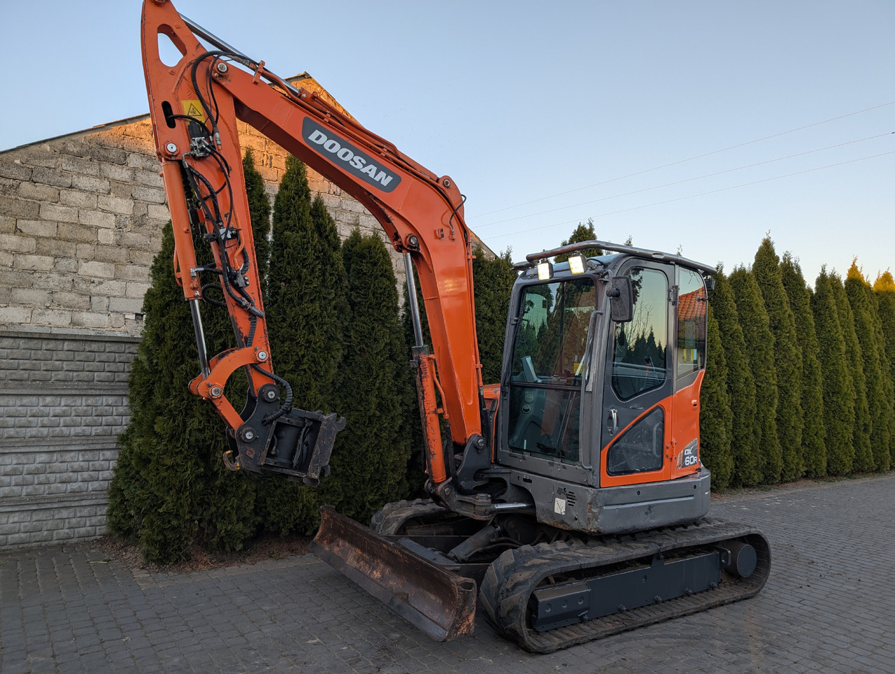 DOOSAN DX60R - Bagger: das Bild 1 DOOSAN DX60R - Bagger: das Bild 1
