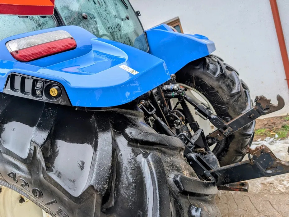 New Holland T5.115 - Traktor: das Bild 5 New Holland T5.115 - Traktor: das Bild 5