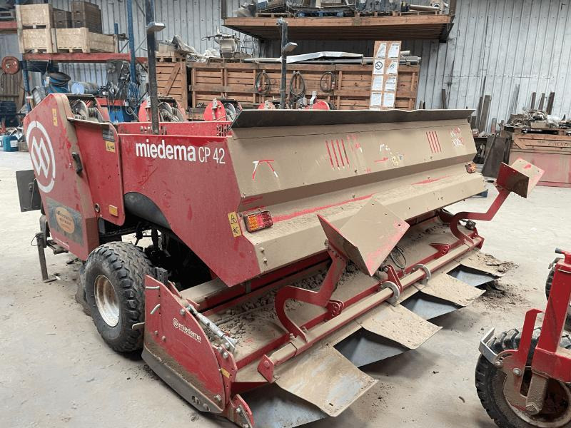 DEWULF CP42 - Kartoffellegemaschine: das Bild 2 DEWULF CP42 - Kartoffellegemaschine: das Bild 2