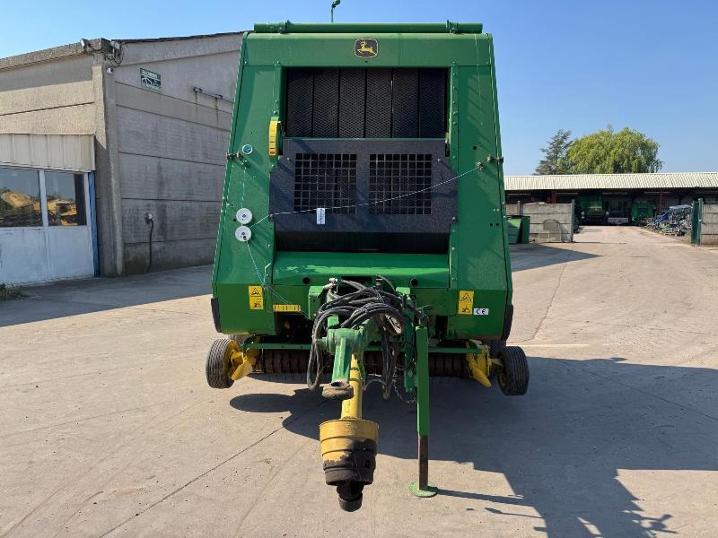 JOHN DEERE 592 - Rundballenpresse: das Bild 3 JOHN DEERE 592 - Rundballenpresse: das Bild 3