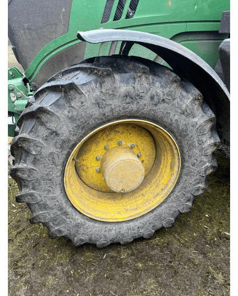 JOHN DEERE 6195R - Traktor: das Bild 4 JOHN DEERE 6195R - Traktor: das Bild 4